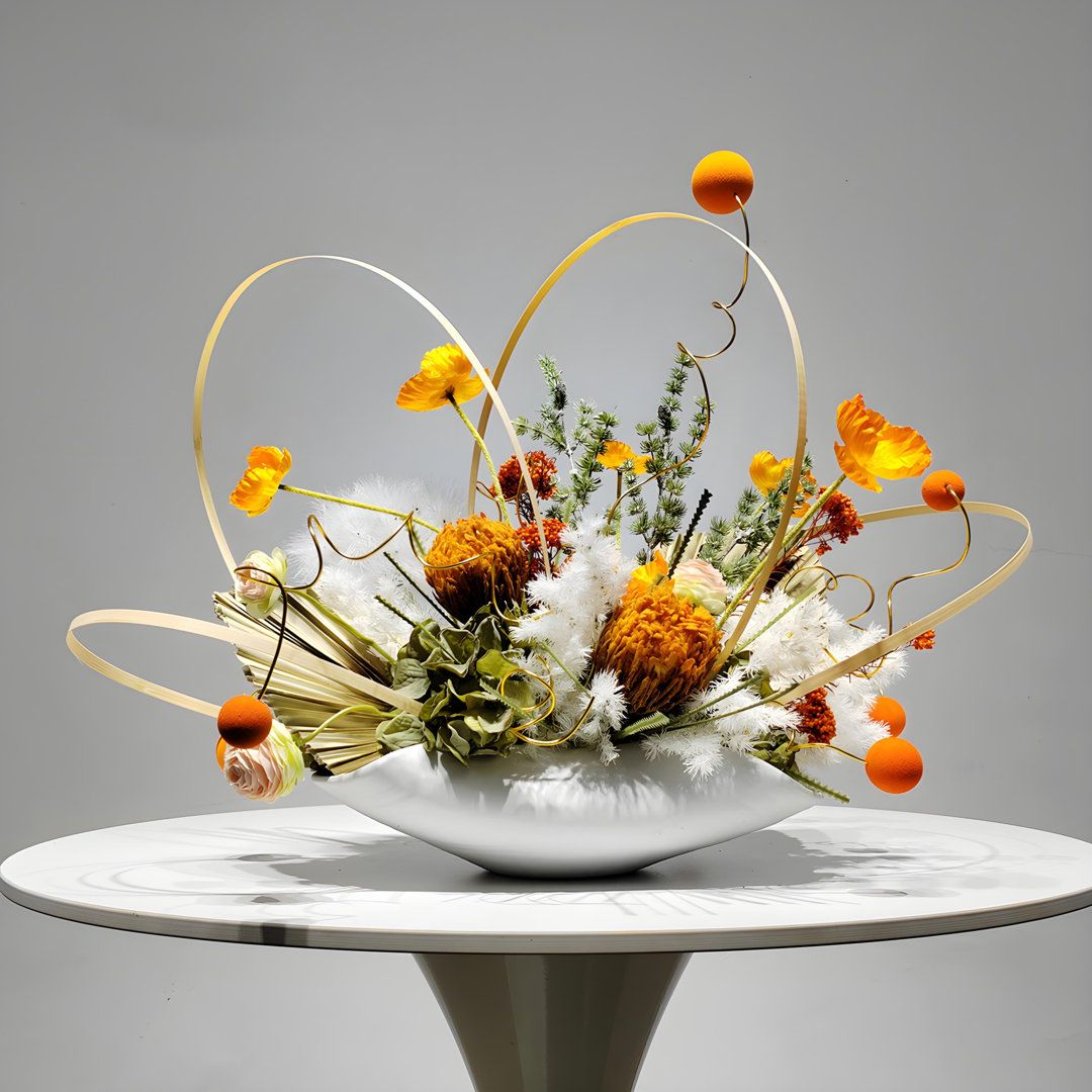 Modern minimalist floral arrangement